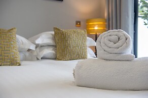 The Quadrant - The Botanical Suite