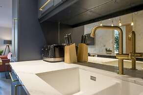 The Quadrant - The Botanical Suite