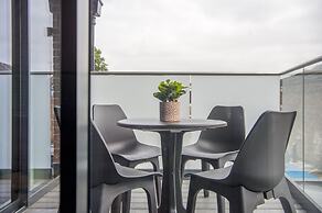 The Quadrant - The Botanical Suite