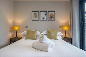 The Quadrant - The Botanical Suite