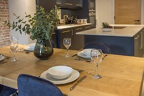 The Quadrant - The Botanical Suite