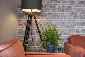 The Quadrant - The Botanical Suite