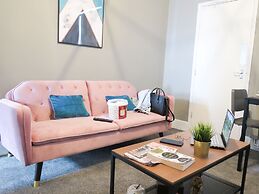 Tudors eSuites Three Bedroom House