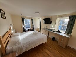 The Grand Harbour Hotel