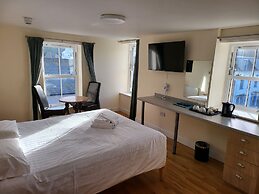 The Grand Harbour Hotel