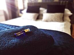 Beachcomber Seafront Pet Friendly Cottage