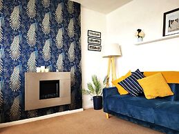 Beachcomber Seafront Pet Friendly Cottage