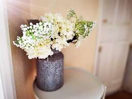 Beachcomber Seafront Pet Friendly Cottage