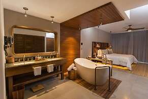 Ventus Ha at Marina El Cid Spa & Beach Resort