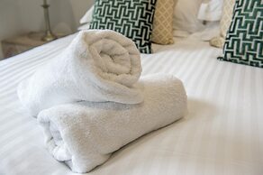 The Quadrant - The Palm Suite