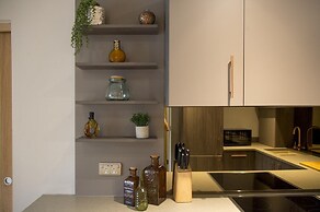 The Quadrant - The Palm Suite