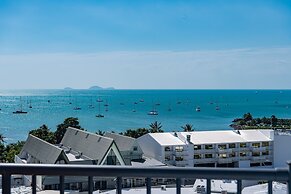 OCEAN VIEWS 16a WIFI POOL & SPA