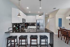 Serenity 3 Bed Townhome 3 Bedroom Townhouse by RedAwning