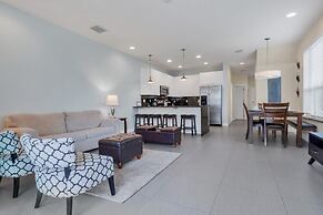 Serenity 3 Bed Townhome 3 Bedroom Townhouse by RedAwning