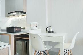 Cozy Living Studio Mustika Golf Apartment