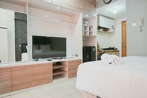 Simply Modern Studio Apartment at Centro City Residence