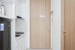 Comfort and Modern Studio at Tree Park Cikokol Apartment