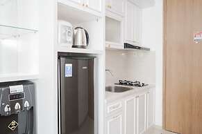 Comfort and Modern Studio at Tree Park Cikokol Apartment