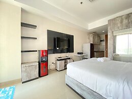 Bright Studio Room at Beverly Dago Apartment