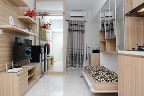 Modern 2BR Apartment @ Springlake Summarecon