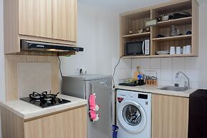 Modern 2BR Apartment @ Springlake Summarecon