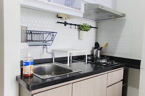 Comfortable 1BR Apartment Emerald Bintaro near British School