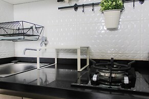 Comfortable 1BR Apartment Emerald Bintaro near British School