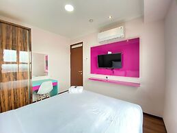 Modern & Cozy 2BR at Gateway Pasteur Apartment