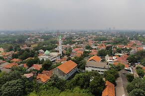 Unique and Fresh 2BR Parkland Avenue Apartment