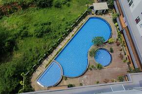 Unique and Fresh 2BR Parkland Avenue Apartment