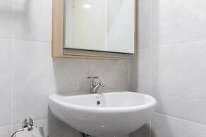 Unique and Fresh 2BR Parkland Avenue Apartment