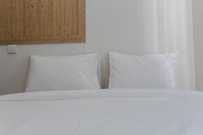 Unique and Fresh 2BR Parkland Avenue Apartment