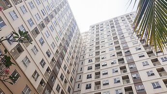 Cozy and Simply Studio Titanium Square Apartment