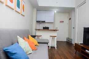 Best and Relax 2BR Springlake Summarecon Apartment