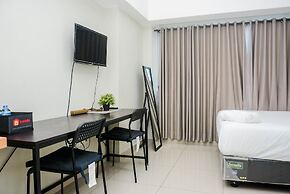 Comfy Studio at The Springlake Summarecon Apartment