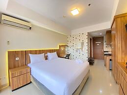 Spacious Studio Room at Beverly Dago Apartment