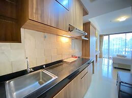 Spacious Studio Room at Beverly Dago Apartment