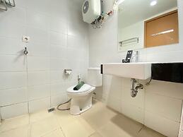 Spacious Studio Room at Beverly Dago Apartment