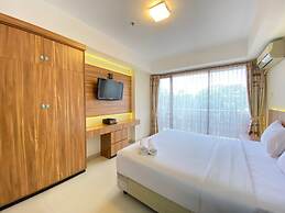 Spacious Studio Room at Beverly Dago Apartment