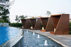 Comfort and Modern Studio at West Vista Apartment