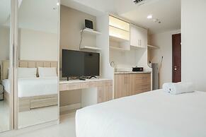 Comfort and Modern Studio at West Vista Apartment