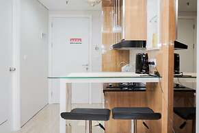 Comfy and Minimalist Studio Apartment at Tuscany Residences