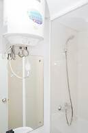 Cozy Room 2BR at 19 Avenue Apartment