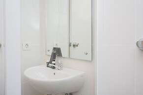 Cozy Room 2BR at 19 Avenue Apartment