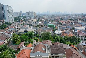 Best and Strategic Studio at Tamansari The Hive Apartment