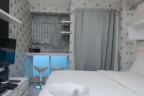 Comfort with City View Studio Tifolia Apartment