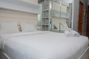 Comfort with City View Studio Tifolia Apartment