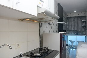 Comfort with City View Studio Tifolia Apartment