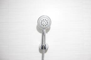 Gorgeous Studio Gateway Pasteur Apartment with Mountain View