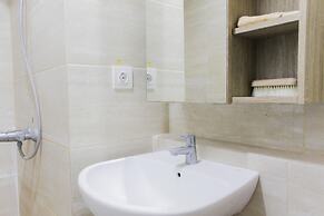 Bright Studio Apartment at Springwood Residence